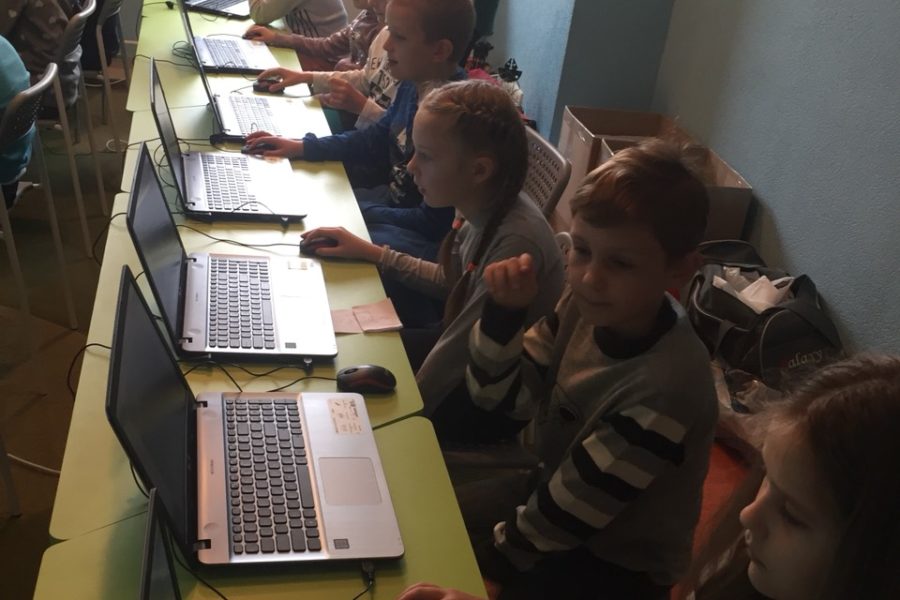 ЕКСКУРСІЯ ДО ГУРТКА РОБОТОТЕХНІКІ ROBOCODE