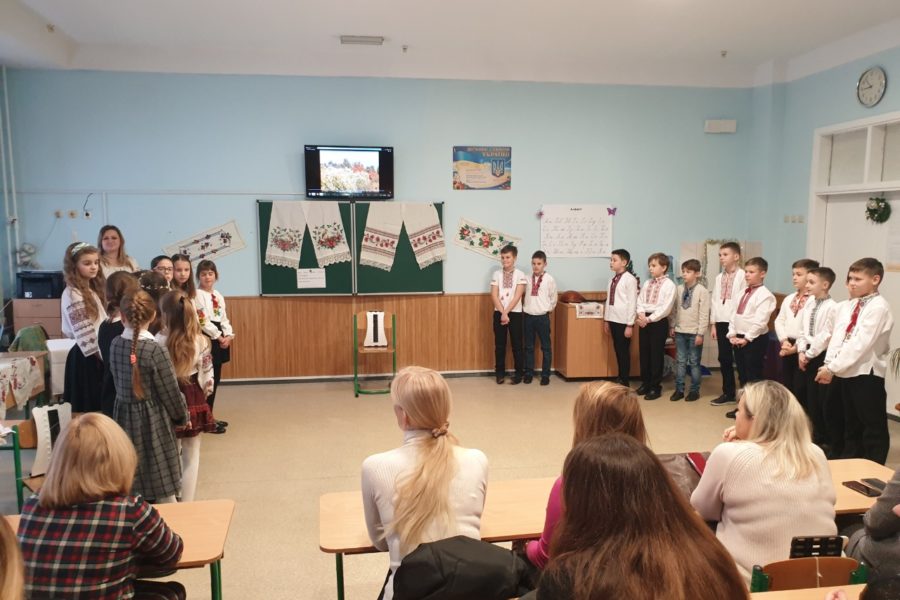 “Народні традиції. Вечорниці”