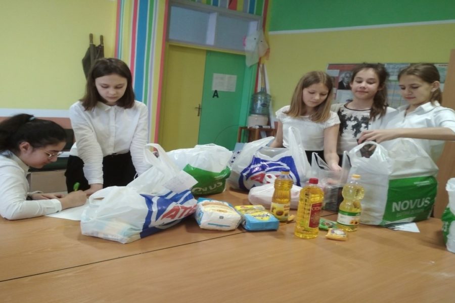 Гуманітарна допомога Червоному хресту